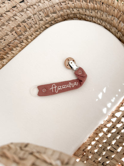 Attache-tétine ARGILE