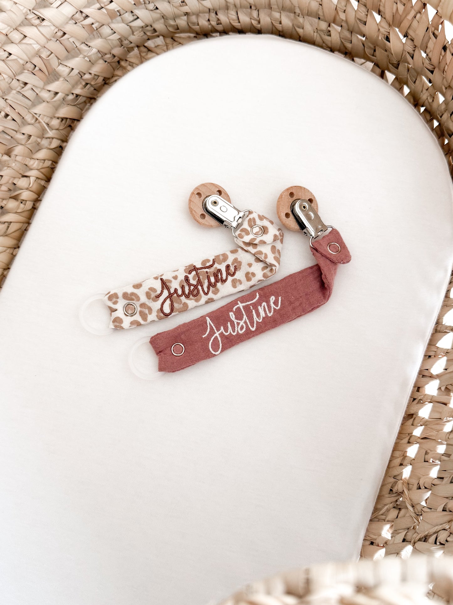 Attache-tétine LEOPARD