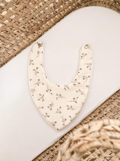 Bavoir bandana brodé à la main