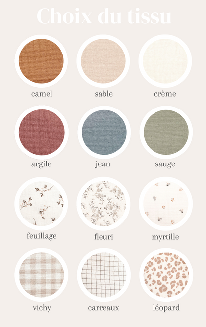 Attache-tétine brodé à la main